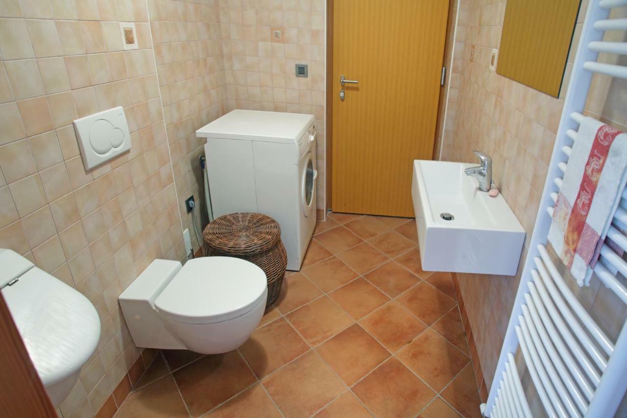 Spacious Villa In Parecag With A Swimming Pool Sečovlje المظهر الخارجي الصورة
